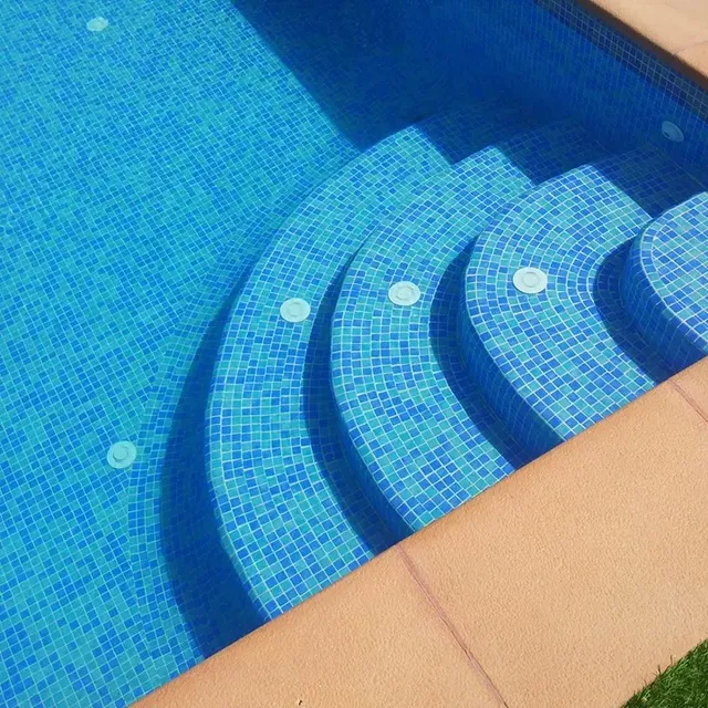 אריח פסיפס זכוכית 2.5×2.5 – מיקס 25004-B | סדרת MIX מבית Ezarri
