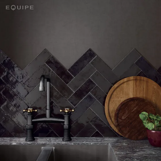 LA-RIVIERA-65x200-Tourmaline_Kitchen-560x560
