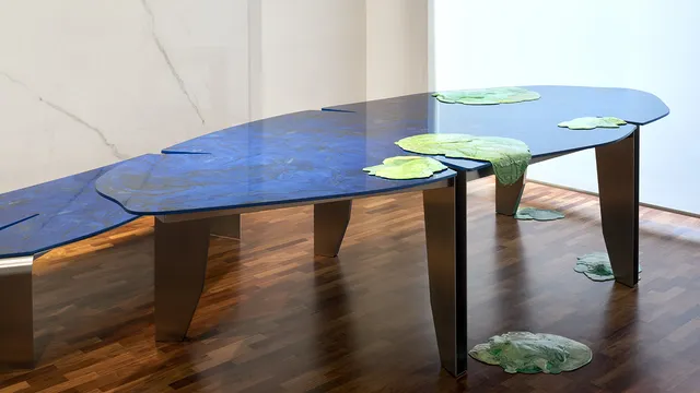 Martinique-table_Fluidosolido-Blu-Lucidato_Laminam-12-copia