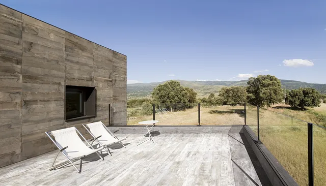 Provenza_InEssence_040.jpg.1400x800_q95_crop
