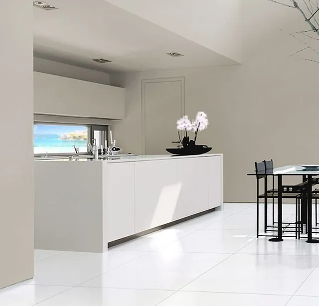 SuperWhite_800-750x720